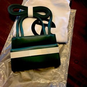 Teflar dark green min tote